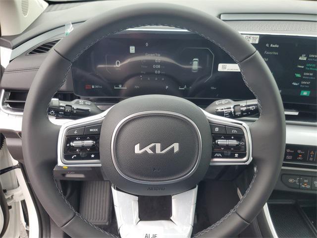 new 2026 Kia Carnival car, priced at $47,177