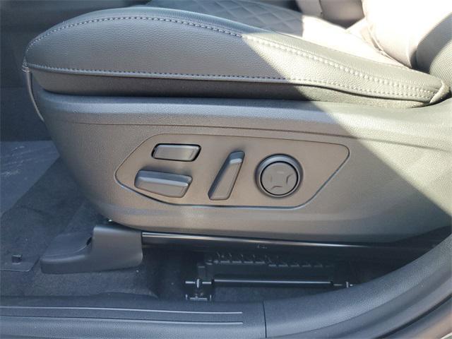 new 2026 Kia Sorento Hybrid car, priced at $48,355