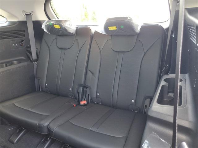 new 2025 Kia Sorento car, priced at $37,498