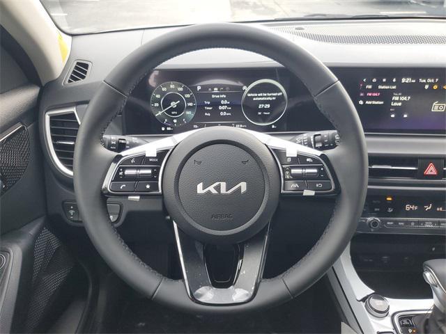 new 2026 Kia Seltos car, priced at $27,377