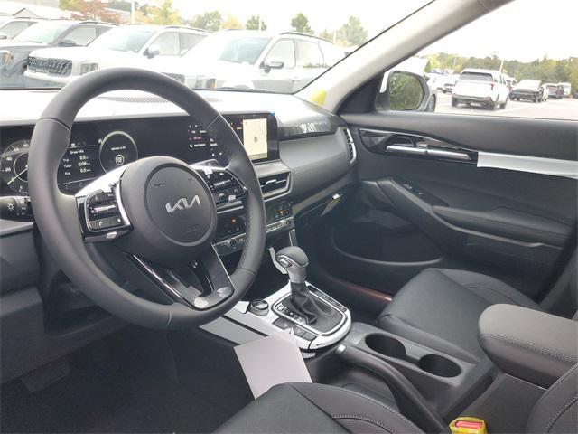 new 2026 Kia Seltos car, priced at $27,377