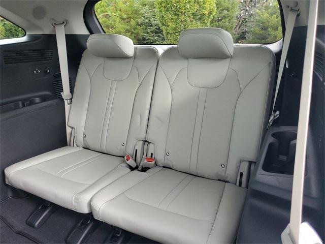 new 2026 Kia Sorento car, priced at $43,824