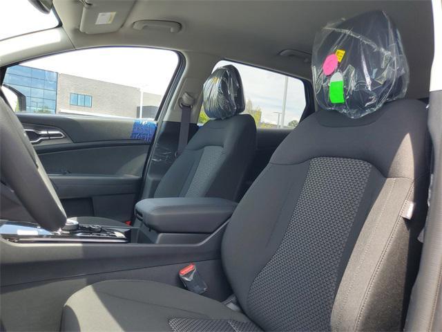 new 2025 Kia Sportage Hybrid car, priced at $29,175