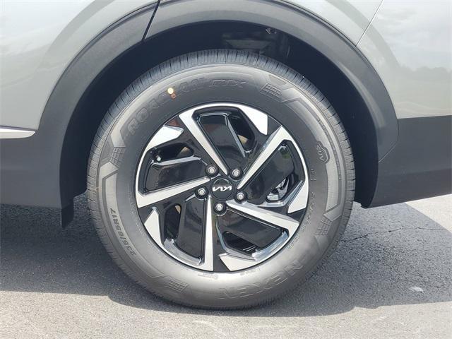 new 2025 Kia Sportage Hybrid car, priced at $29,175