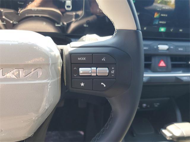 new 2025 Kia K4 car, priced at $25,954