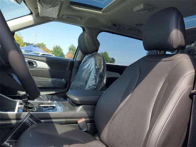 new 2026 Kia Carnival car, priced at $47,282