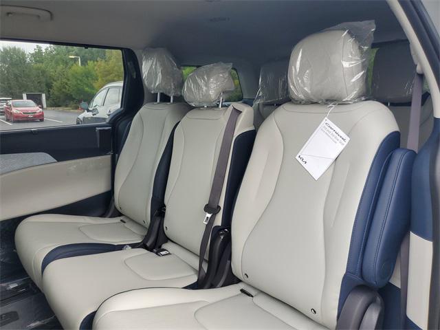 new 2026 Kia Carnival Hybrid car, priced at $43,472