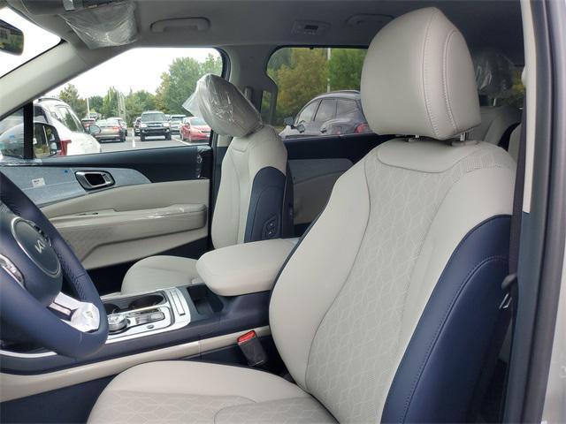 new 2026 Kia Carnival Hybrid car, priced at $43,472