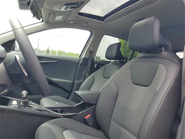 new 2025 Kia Niro car, priced at $32,987