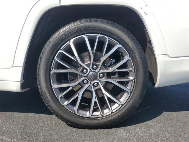 used 2021 Jeep Grand Cherokee L car, priced at $37,988