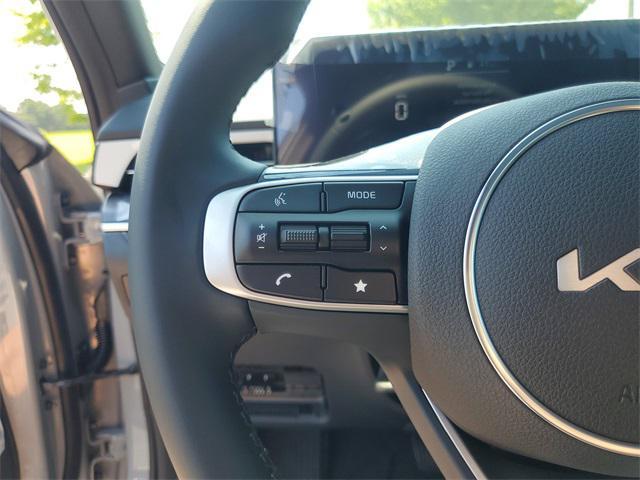 new 2025 Kia K5 car, priced at $30,816