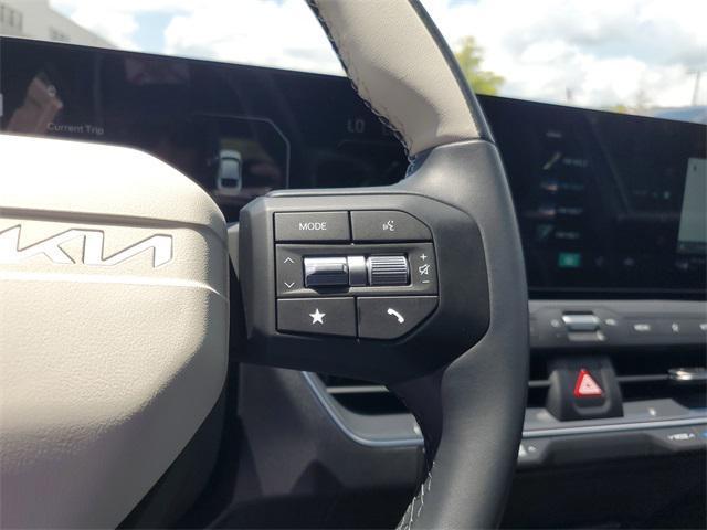 new 2025 Kia K4 car, priced at $26,438