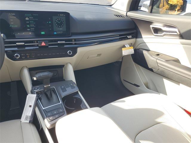 new 2026 Kia Sportage car, priced at $31,872