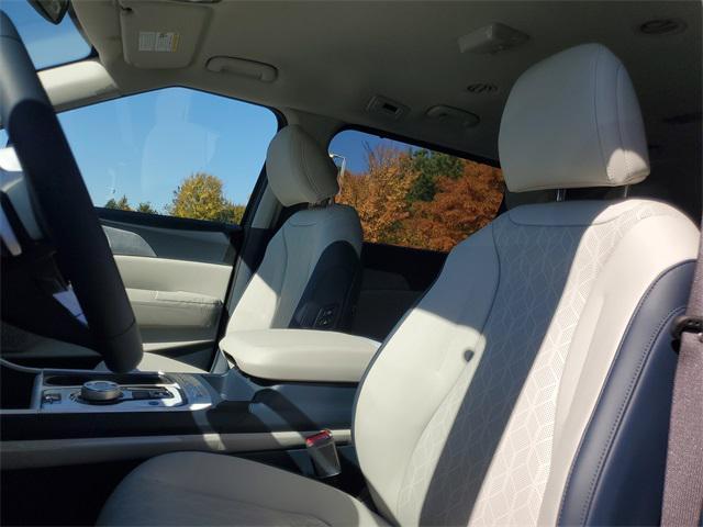 new 2026 Kia Carnival Hybrid car, priced at $42,394