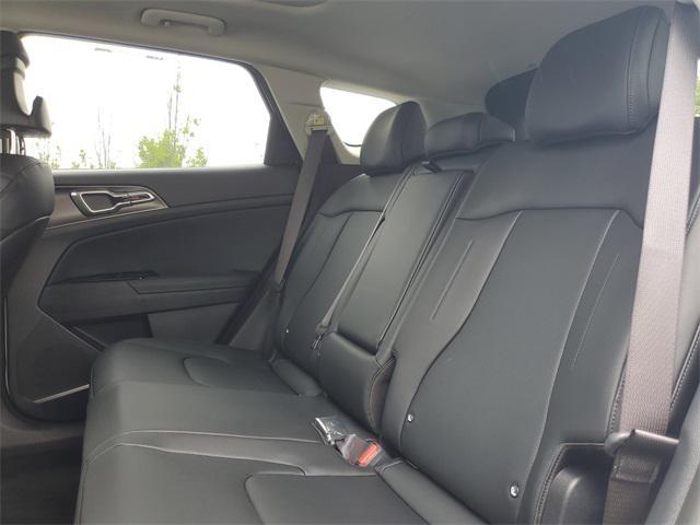 new 2025 Kia Sportage Hybrid car, priced at $35,657