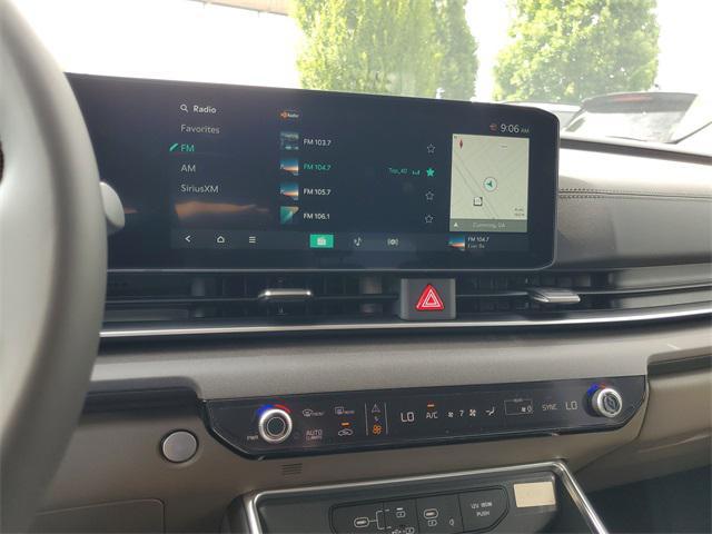 new 2025 Kia Carnival car, priced at $40,598