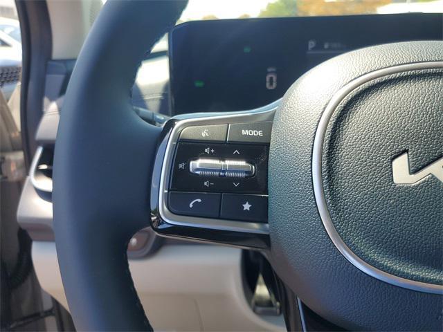 new 2026 Kia Carnival Hybrid car, priced at $43,472