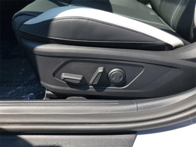 new 2025 Kia K5 car, priced at $29,395