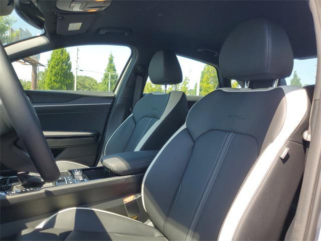new 2025 Kia K5 car, priced at $29,395