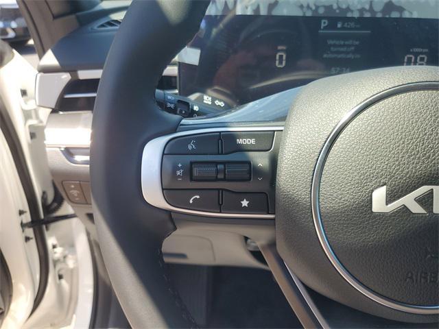 new 2025 Kia K5 car, priced at $30,974