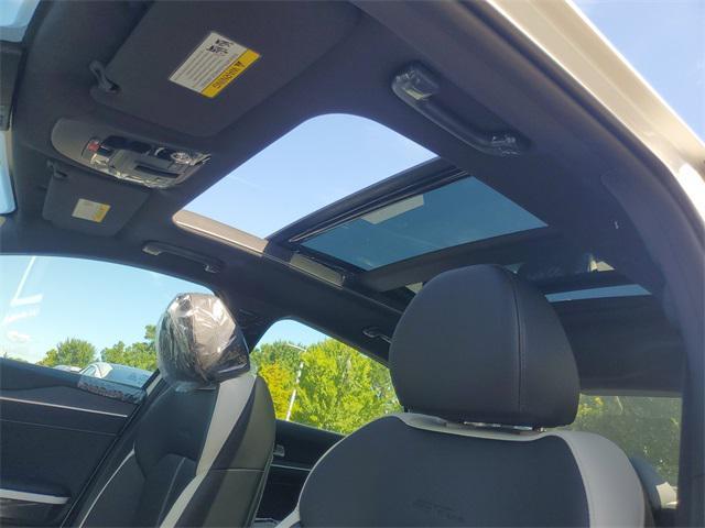 new 2025 Kia K5 car, priced at $30,974