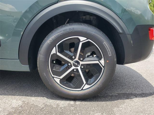 new 2025 Kia Niro car, priced at $30,006