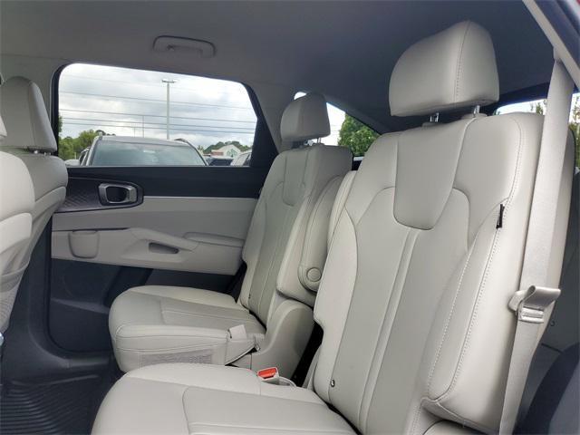 used 2025 Kia Sorento car, priced at $34,988