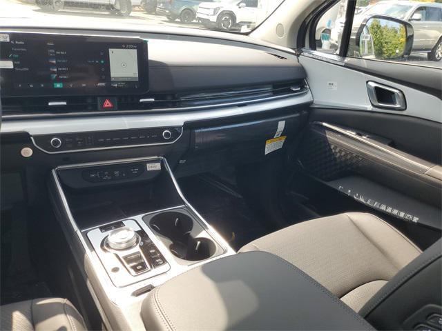 new 2026 Kia Carnival Hybrid car, priced at $52,521