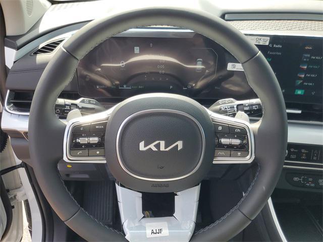 new 2026 Kia Carnival Hybrid car, priced at $52,521