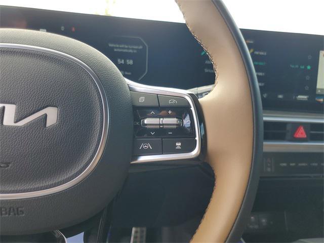new 2025 Kia Sorento car, priced at $43,985