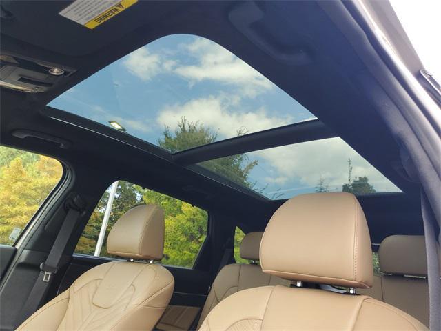 new 2025 Kia Sorento car, priced at $43,985