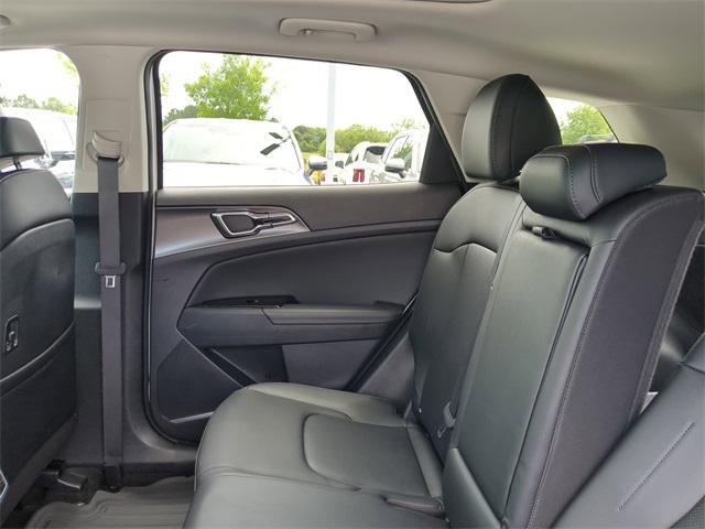 new 2025 Kia Sportage car, priced at $31,956