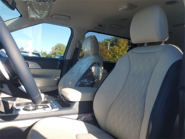 new 2026 Kia Carnival Hybrid car, priced at $43,472