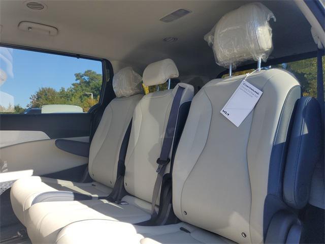 new 2026 Kia Carnival Hybrid car, priced at $43,472