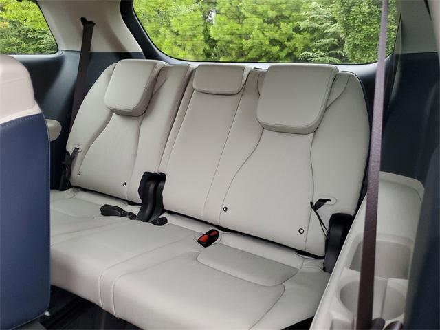 new 2026 Kia Carnival Hybrid car, priced at $44,477