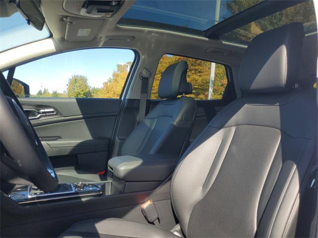new 2025 Kia Sportage car, priced at $31,721