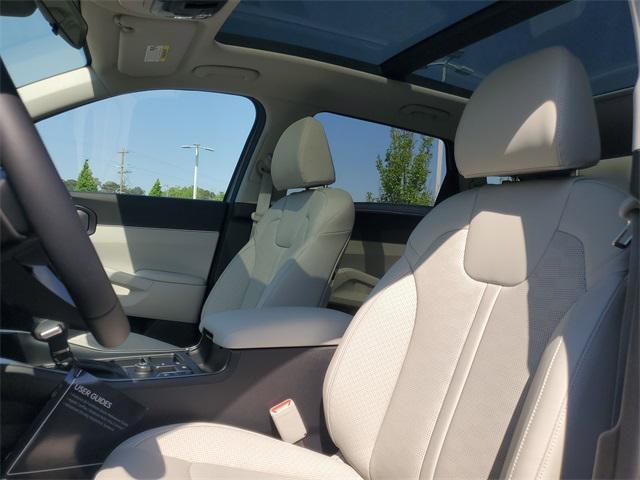 new 2025 Kia Sorento car, priced at $36,826