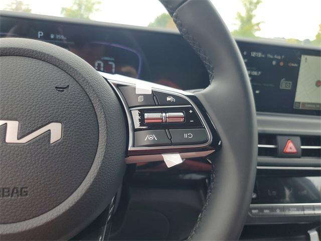 new 2025 Kia Seltos car, priced at $25,718