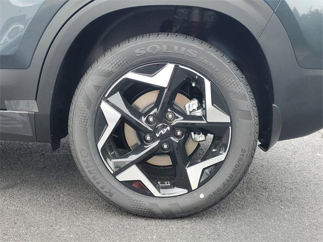 new 2025 Kia Seltos car, priced at $25,718