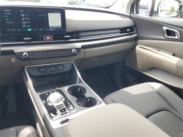 new 2025 Kia Carnival Hybrid car, priced at $48,235