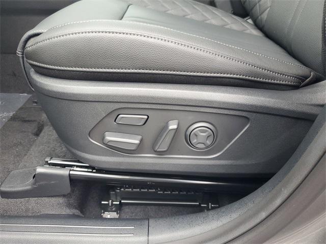 new 2026 Kia Sorento Hybrid car, priced at $47,593