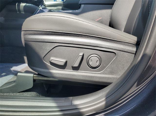 new 2025 Kia Sorento car, priced at $37,613