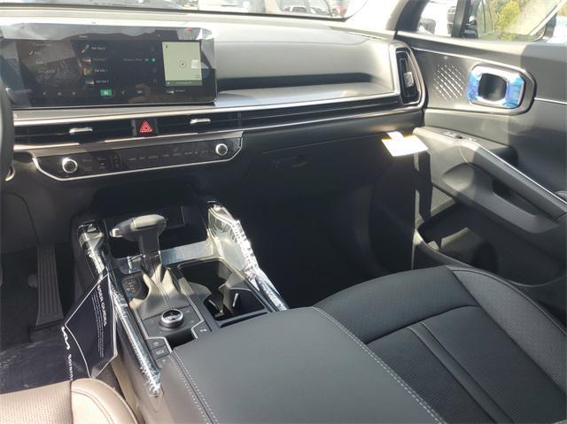 new 2025 Kia Sorento car, priced at $37,613