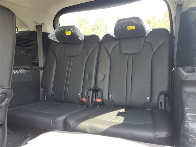 new 2025 Kia Sorento car, priced at $37,613