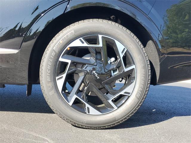 new 2025 Kia Sportage car, priced at $35,829