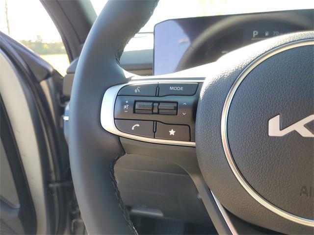 new 2025 Kia K5 car, priced at $31,291