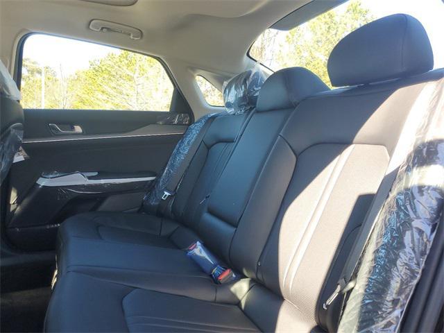 new 2025 Kia K5 car, priced at $33,147
