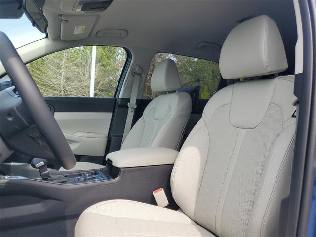 new 2025 Kia Sorento car, priced at $37,179