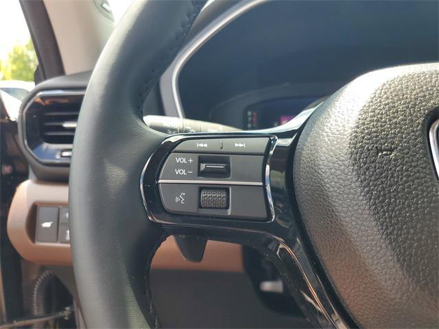 used 2025 Honda Pilot car, priced at $47,990