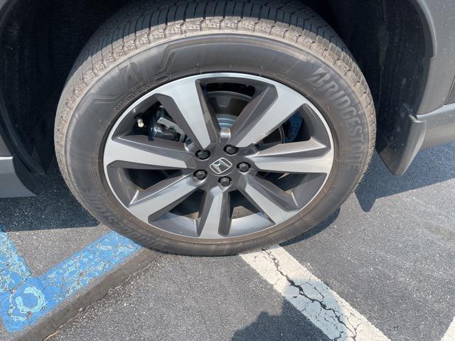 used 2025 Honda Pilot car, priced at $47,990